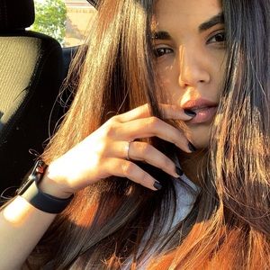 Meet your Posher, Jinel